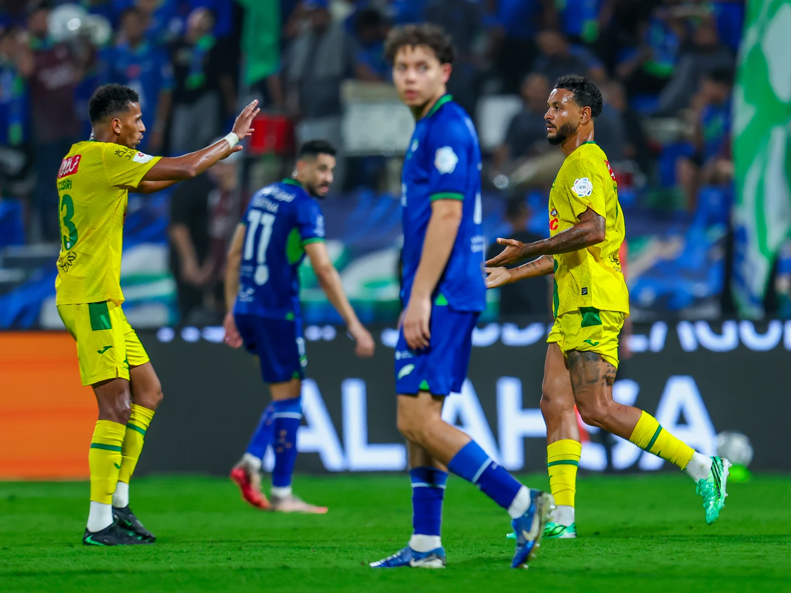 نتائج دوري روشن السعودي اليوم وفوز نادي الشباب على الفتح بثلاثية