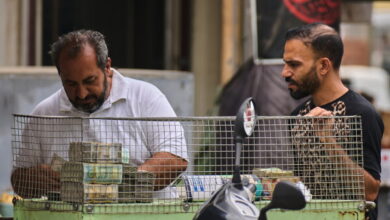 خفض الدينار العراقي، التجار في العراق، تصدير النفط عبر سوريا، السوق الموازية