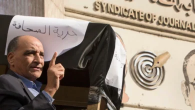وقفة تضامنية في القاهرة للمطالبة بالإفراج عن صحفيي منصة متصدقش