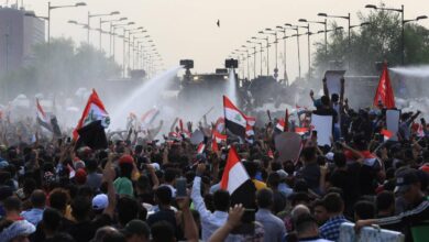 تناقض الشخصية الشرق أوسطية بين واقع غياب الحريات وانتقاد التظاهرات في فرنسا
